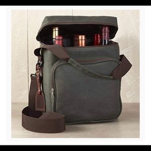 Wine cooler crossbody bag